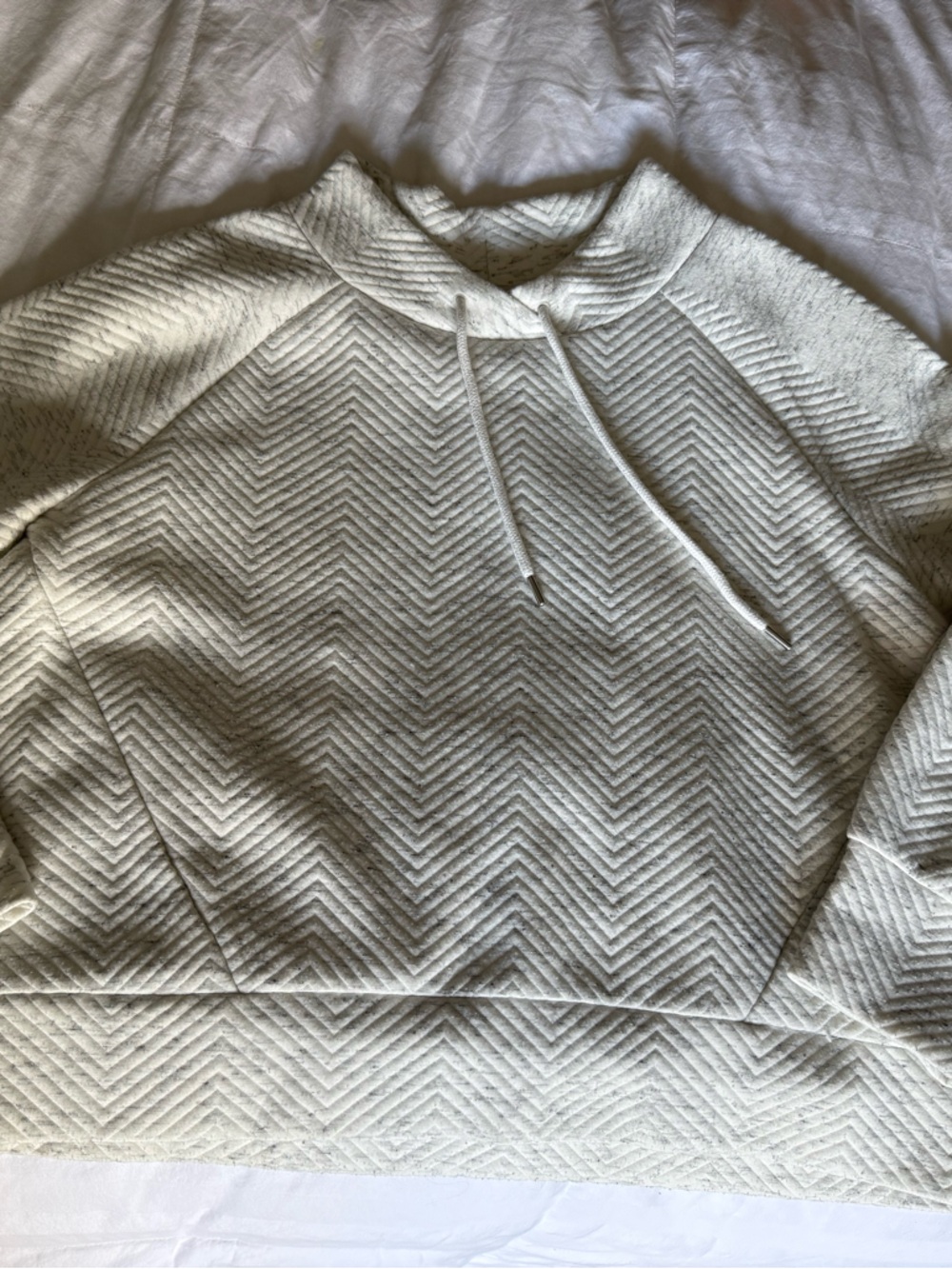 LOFT Outlet Quilted Chevron Hoodie - White with Gray Fleck